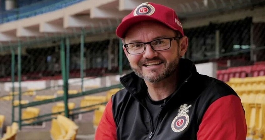 RCB के ‘मेंटरशिप’ कार्यक्रम में कोहली-पडिक्कल, स्टेन-सैनी बने जोड़ीदार RCB के ‘मेंटरशिप’ कार्यक्रम में कोहली-पडिक्कल, स्टेन-सैनी बने जोड़ीदार